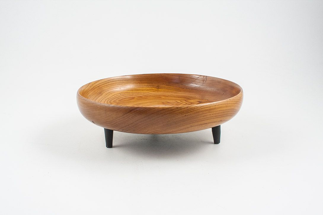 Foto Circular Wooden Bowl with Three Little Black Legs h28x7 Alsace 1955