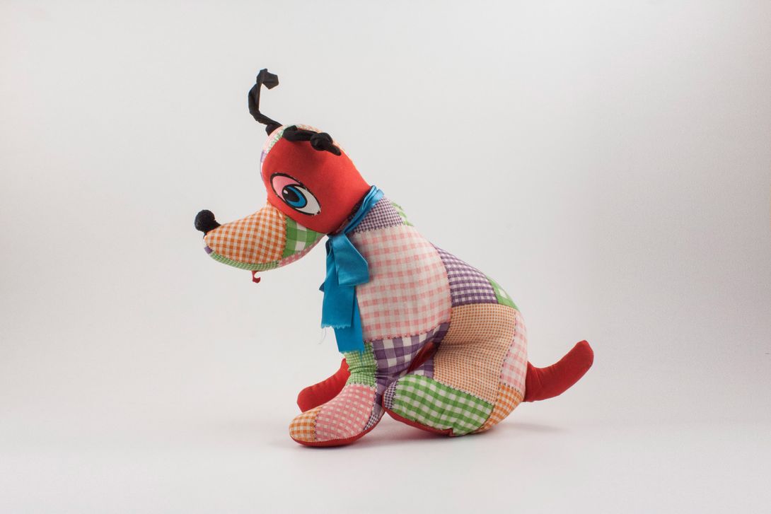 Foto Colorful Cuddly Toy Dog 1972 h​41x46x20