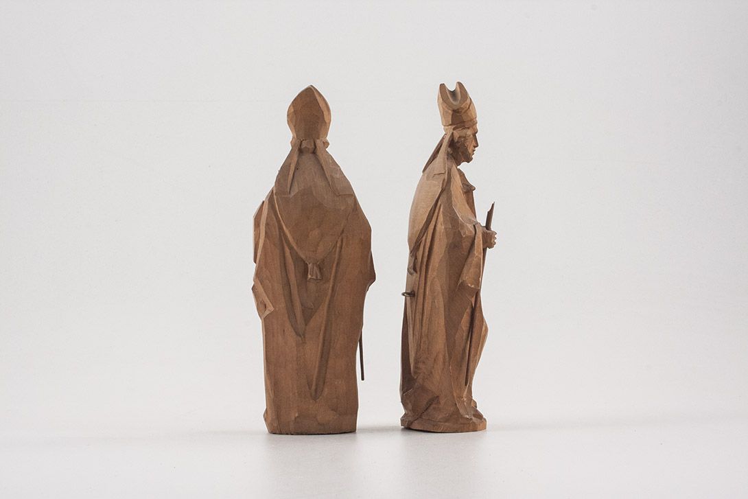 Foto Carved Monkhood 1965