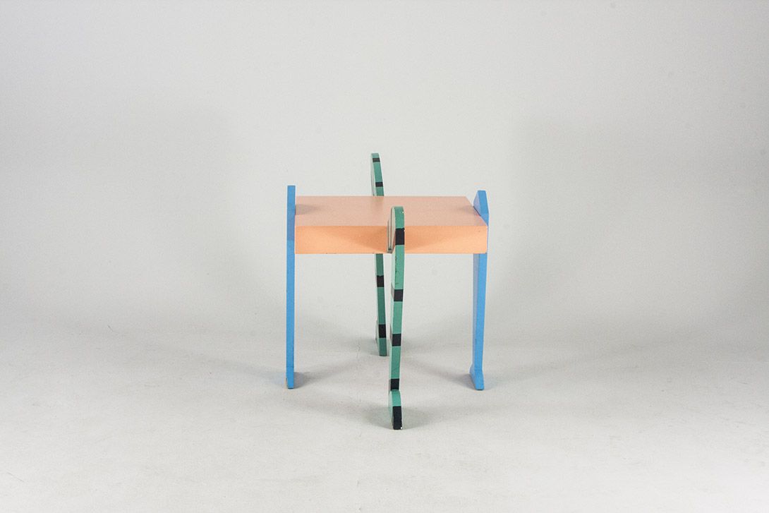 Foto Memphis Style Side Table​ h54x110x58