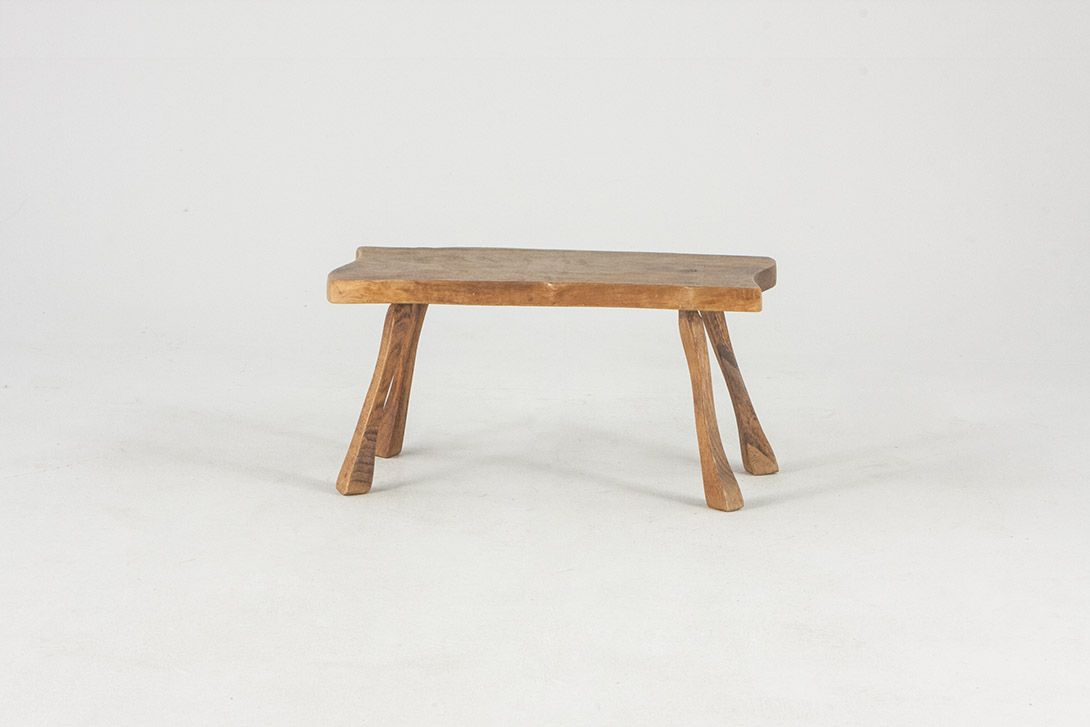 Foto Wooden Coffee Table with Moving Shape ​h26x47x24