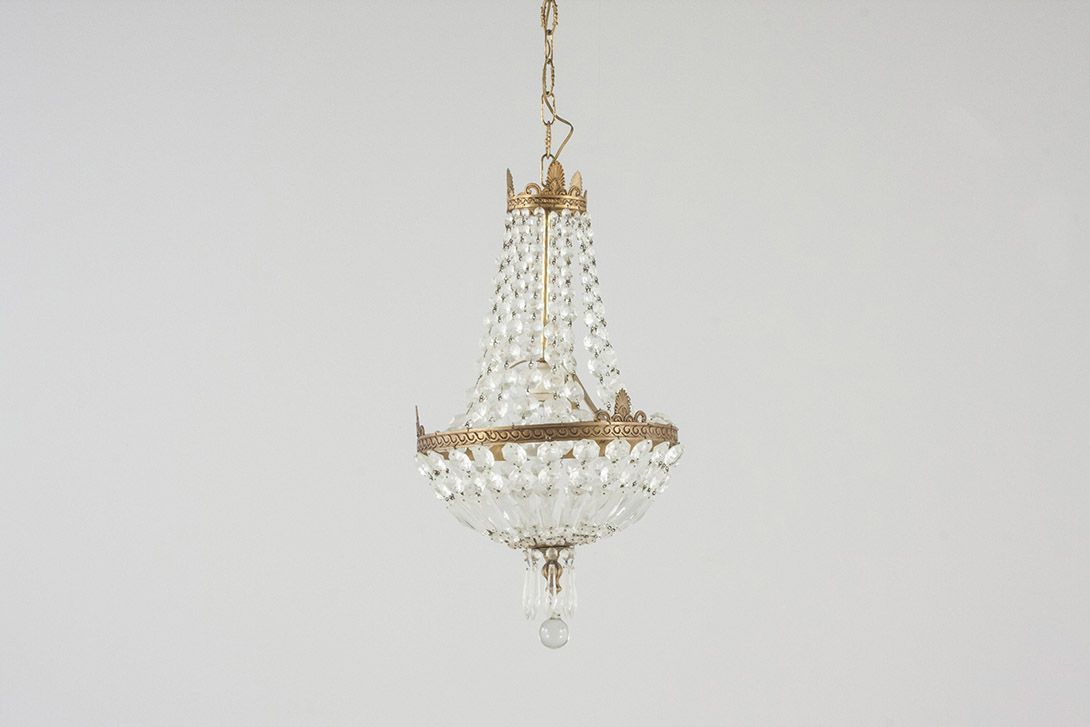 Foto Antique Chandelier with Brass Details ø30