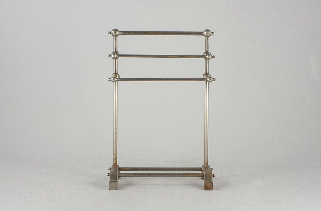 Foto Metal Towel Railing 1963
