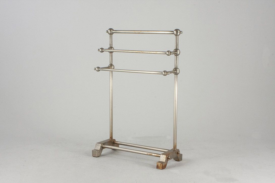 Foto Metal Towel Railing 1963