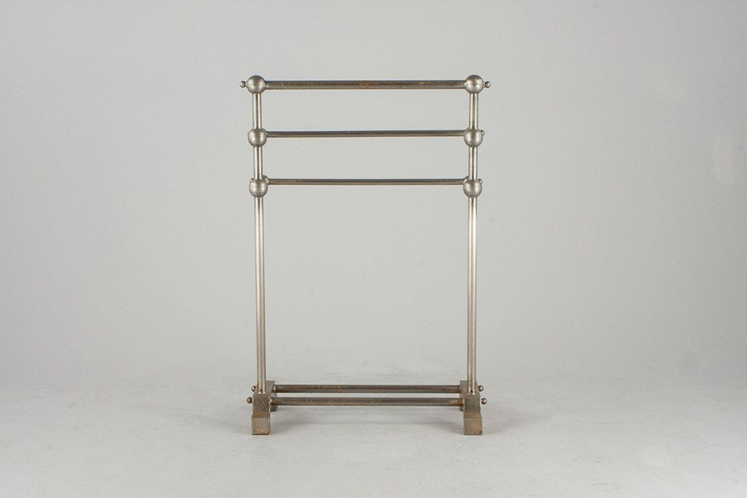 Foto Metal Towel Railing 1963