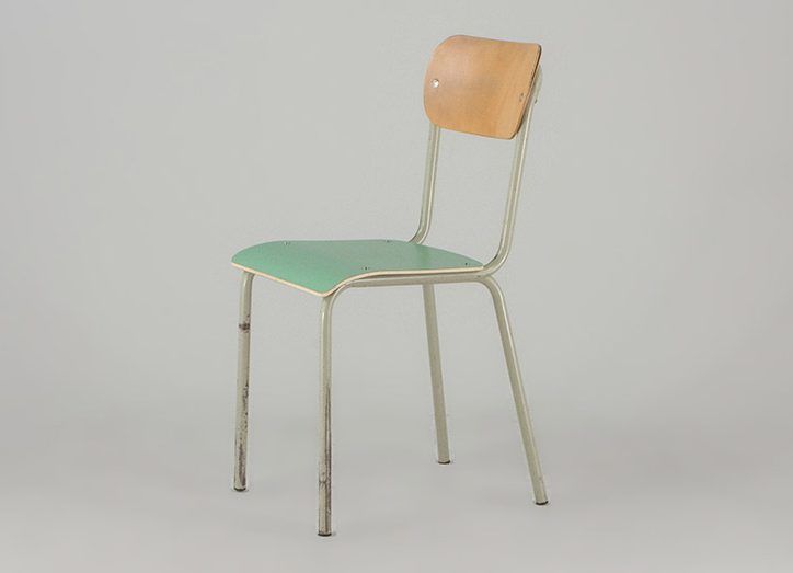 Foto Bauhaus Steel Tube Chair with Mint Green Seat
