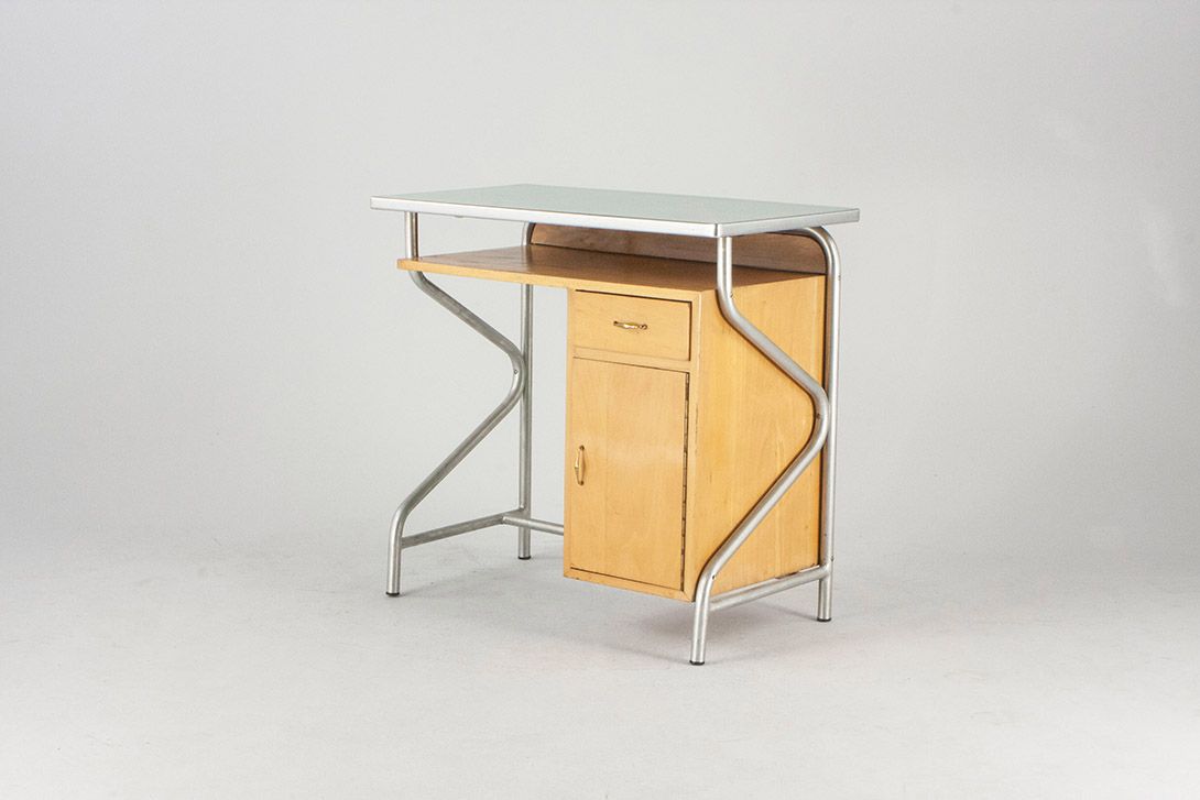 Foto Bauhaus Steel Tube Desk with Green Top h77x80x45