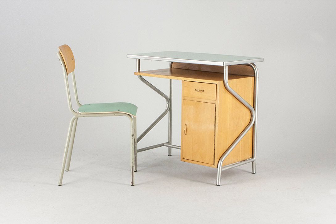 Foto Bauhaus Steel Tube Desk with Green Top h77x80x45