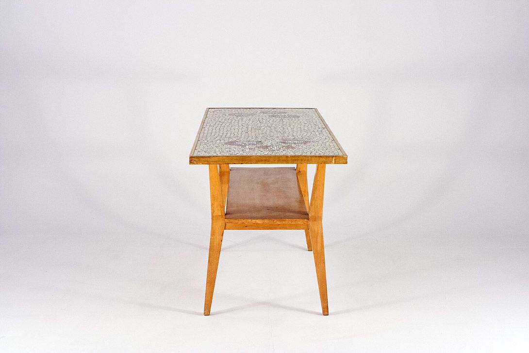 Foto Bauhaus Tessellated Coffee Table on Oak Construction Saxony 1925 ​h61x125x50