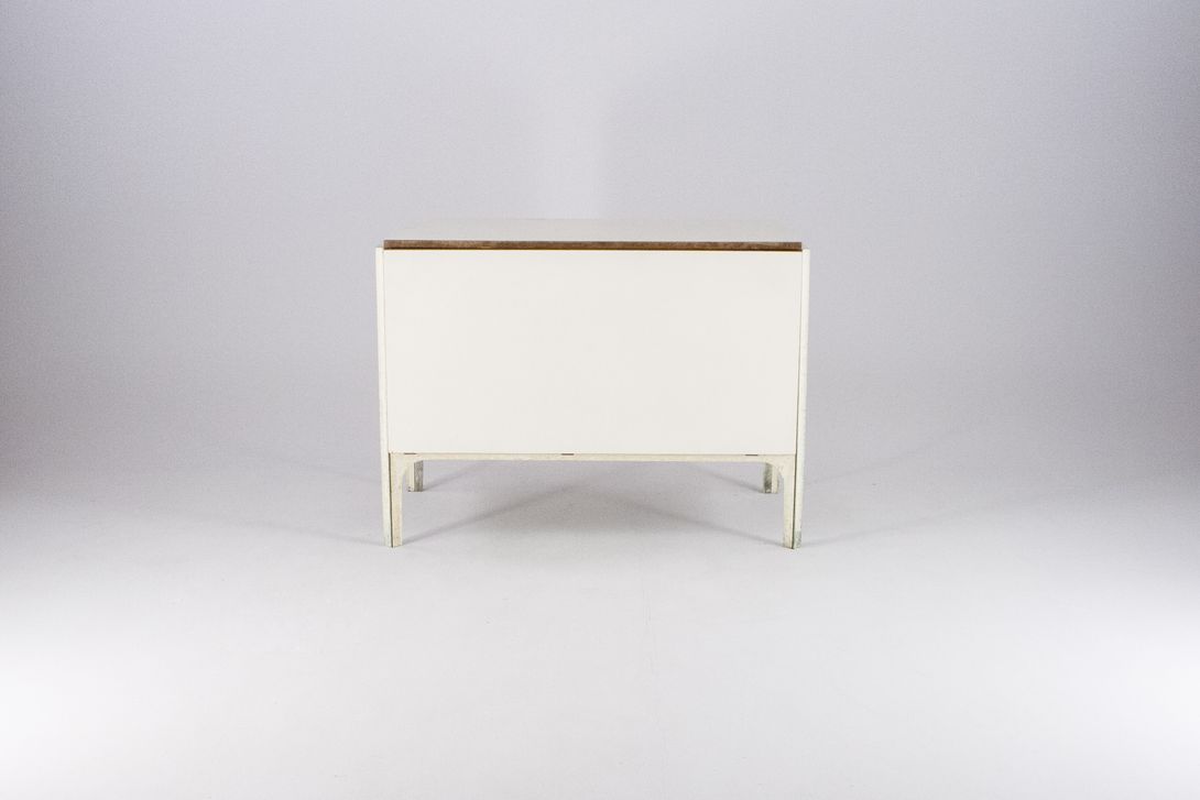 Foto Raymond Loewy Sideboard with Five Drawers w104