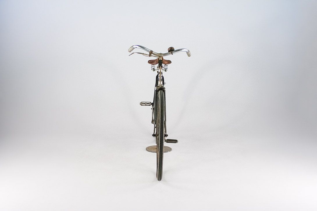 Foto Black Women&#8217;s Bike Germany 1930