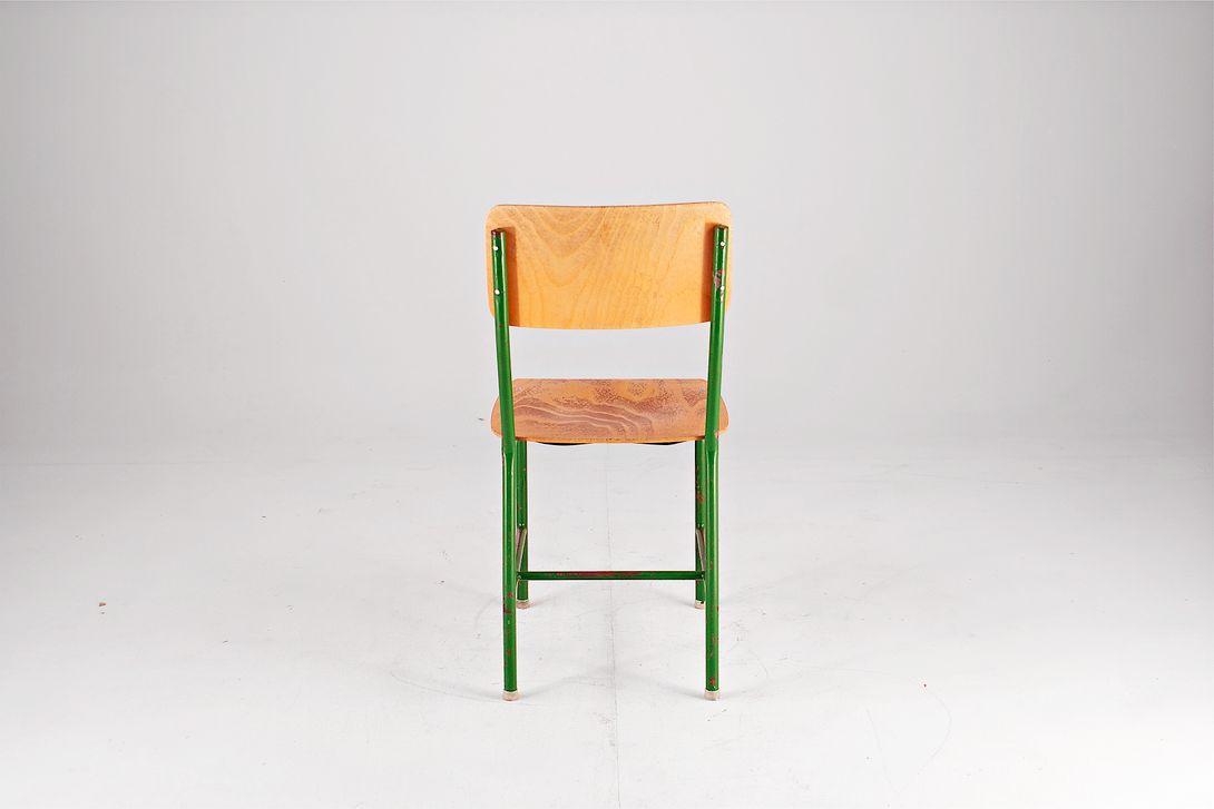 Foto (12508) Industrial Wooden Chair on Metal Base 1963