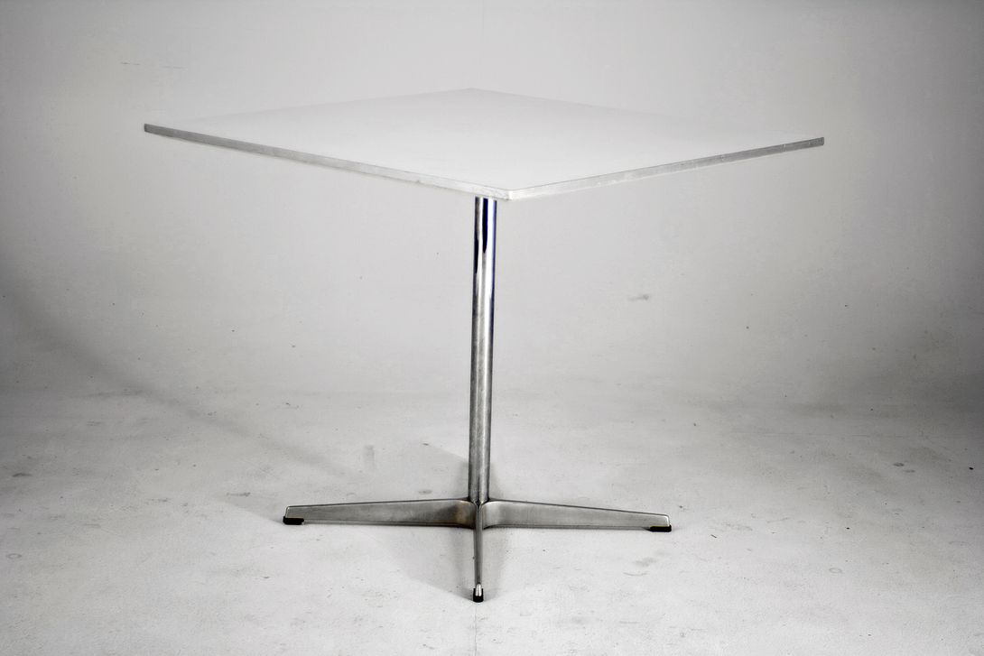 Foto Hansen Squared Café Dining Modular Table