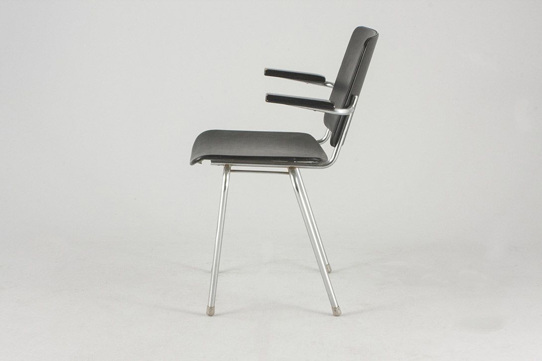 Foto Black Wooden Side Chair with Armrests and Aluminium Metal Frame 1966