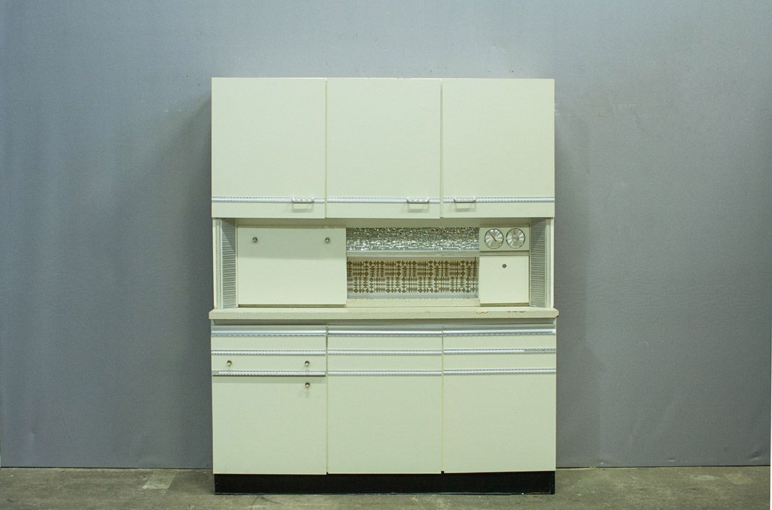 Foto German Kitchen Cabinet with Integrated Radio 1975