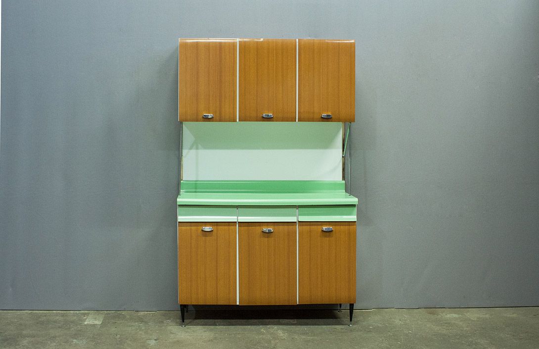 Foto Wood Style Kitchen with Turquoise Worktop 1961