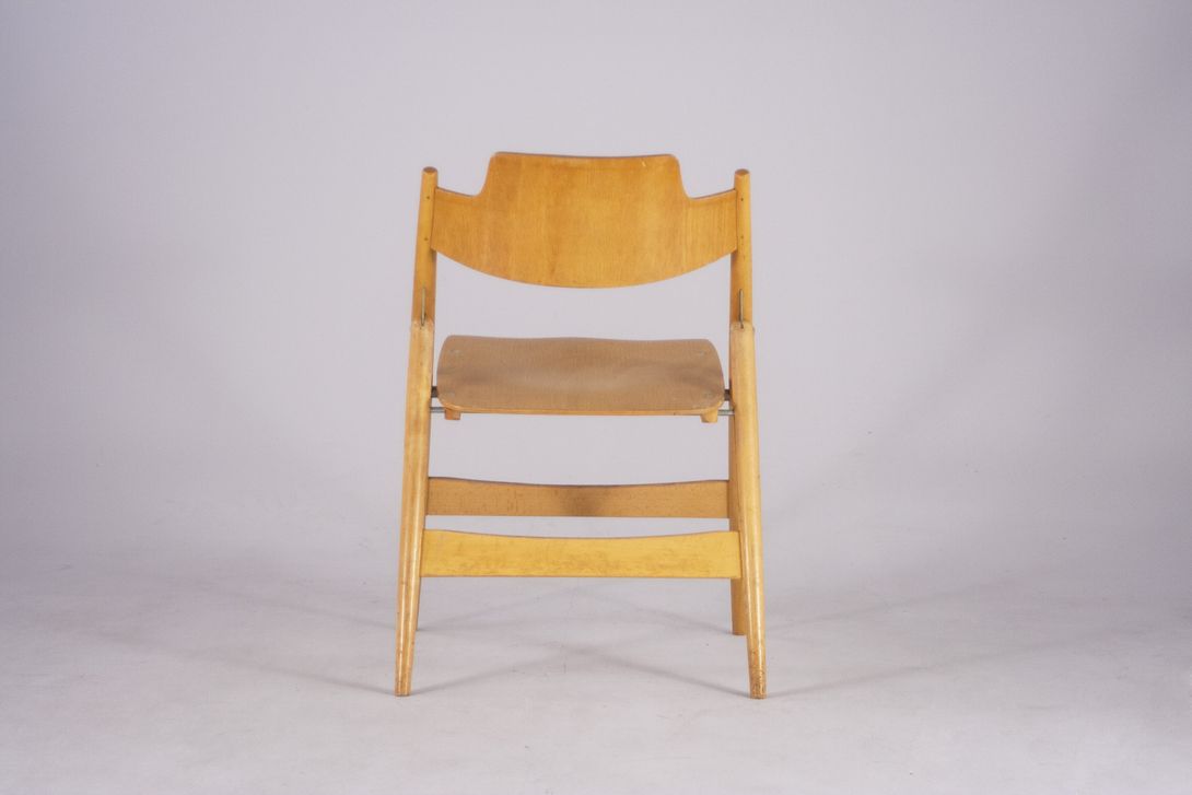 Foto Egon Eiermann Folding Chair SE 18
