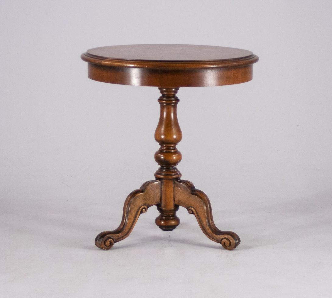 Foto Baroque Inlaid Side Table 1820 h60x55