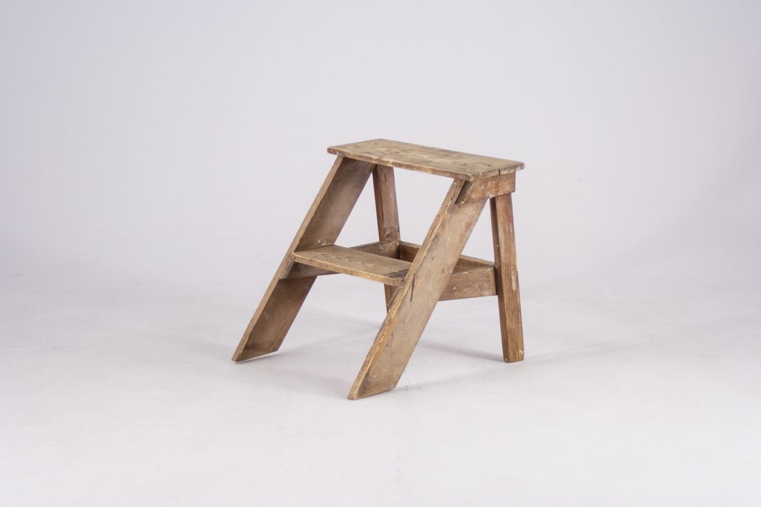 Foto Rustic Wooden Stepladder 1904