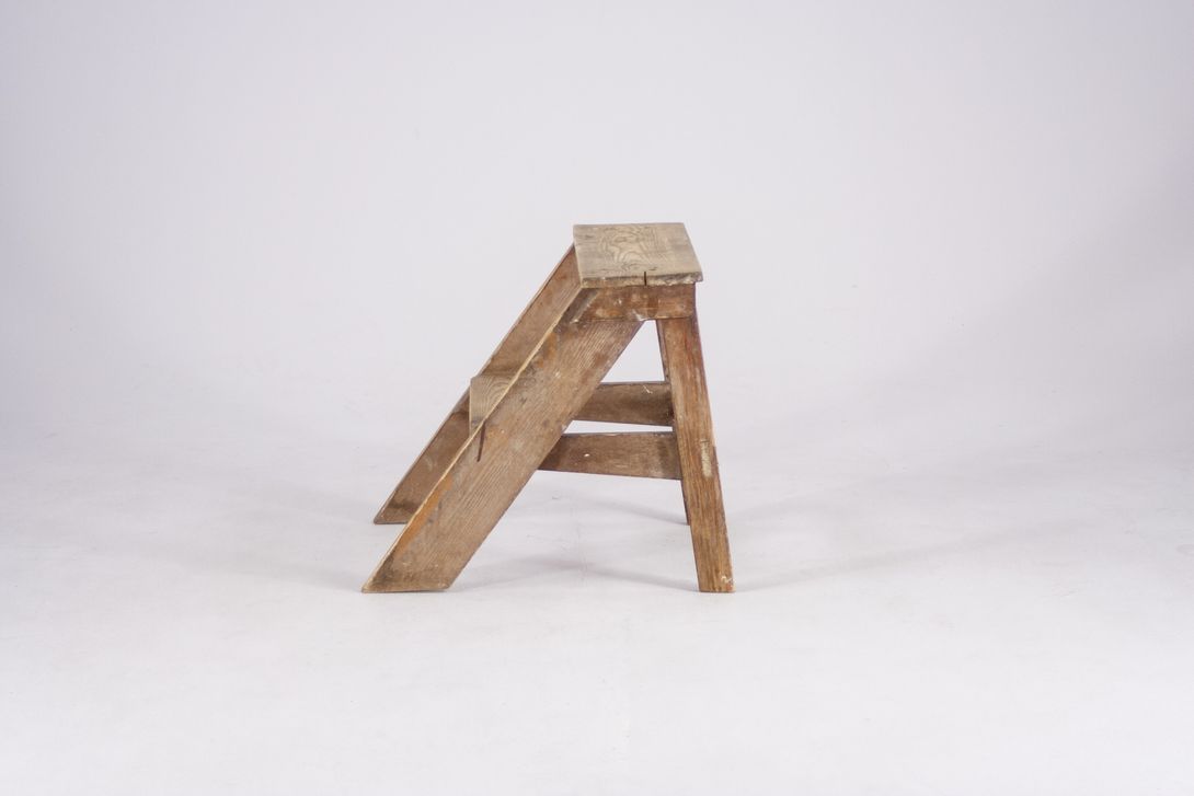 Foto Rustic Wooden Stepladder 1904