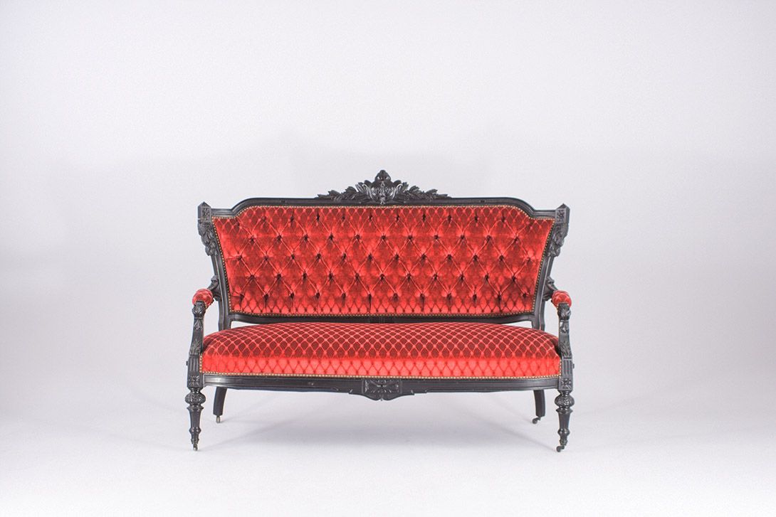 Foto Empire Sofa with Red Velvet Upholstery h115x170x65