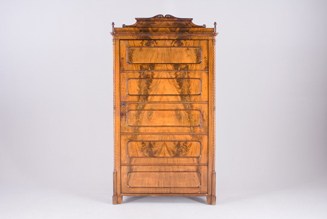 Foto Biedermeier Closet Rose Root Wood with Carved Helical Details *N