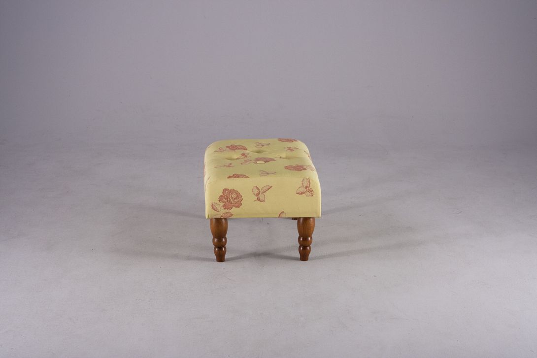 Foto Antique Ottoman with Yellow Upholstery and Flower Print Saxonia 1890