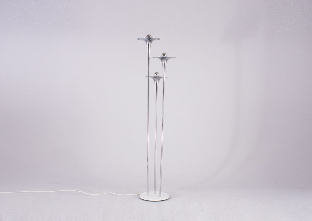 Foto Chrome Floor Lamp with Three Tulip-Like Stands 1967 ​h175