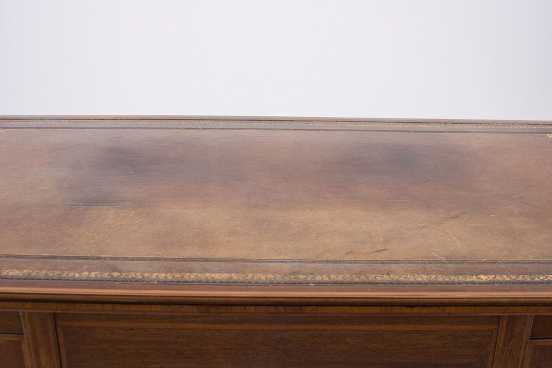 Foto Victorian Desk on Wheels England 1882 h75x121x65