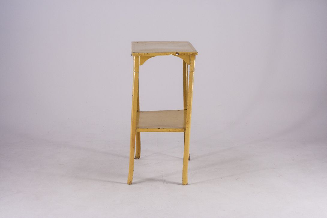 Foto Metal Side Table Wilhelminian Forces 1914