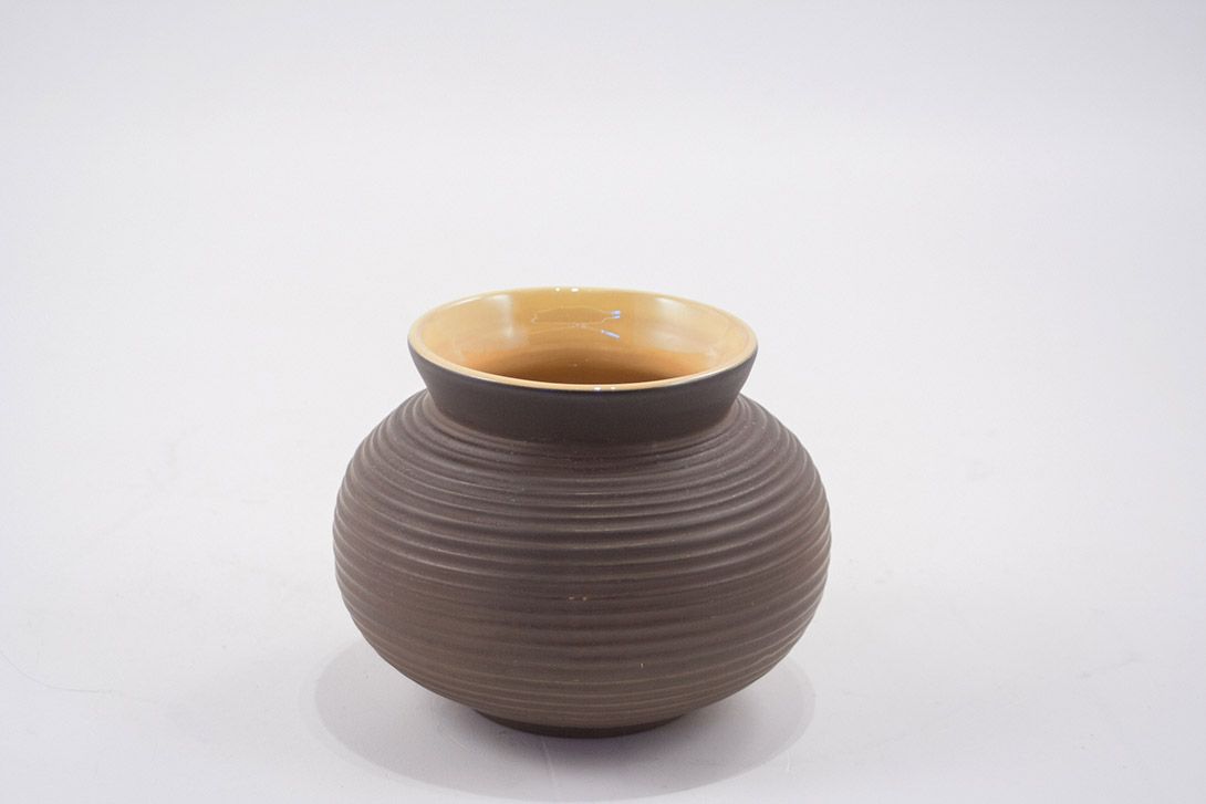 Foto Brown Ribbed Ceramic Vase Germany D5