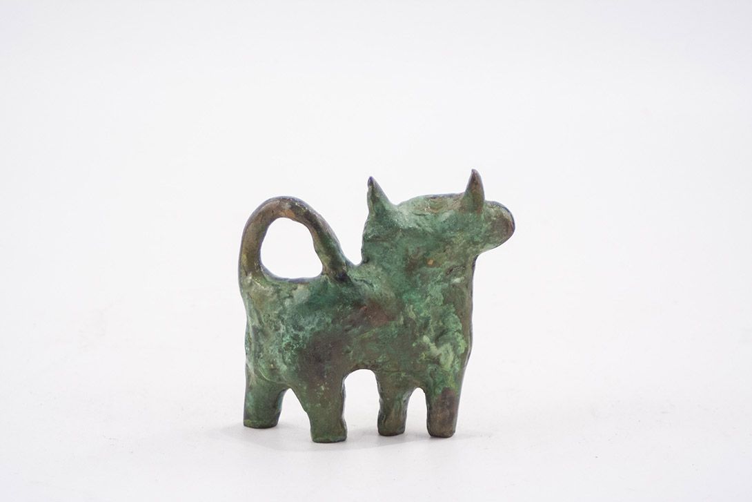 Foto Small Brass Brutalism Bull Sculpture 1955 ​h11x12x6