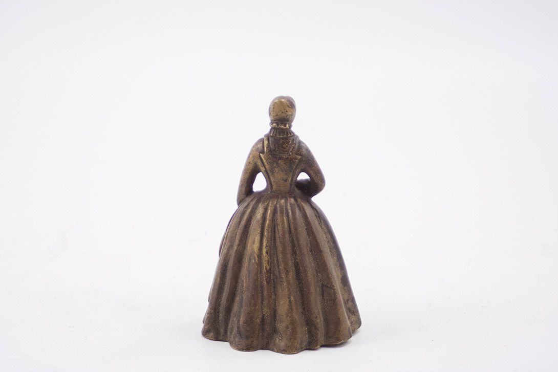 Foto Maid Formed Victorian Brass Bell h14x8