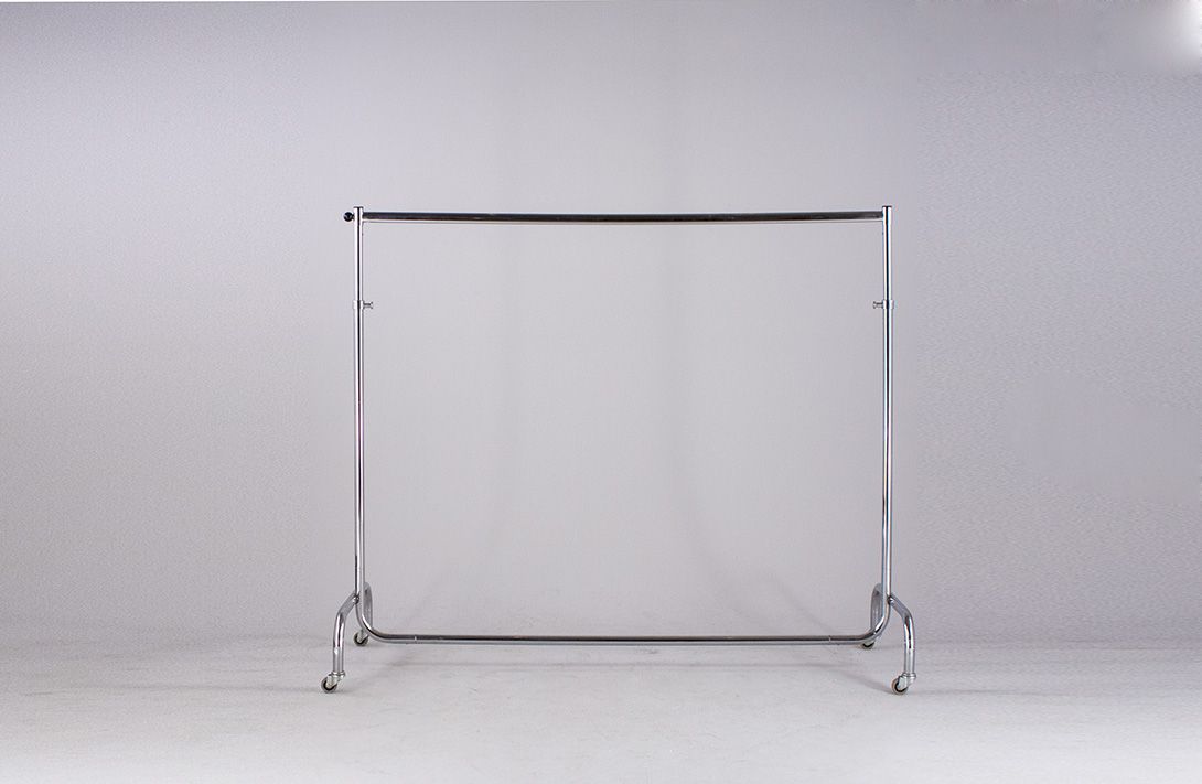 Foto Adjustable Chrome Wardrobe ​h150x180x62