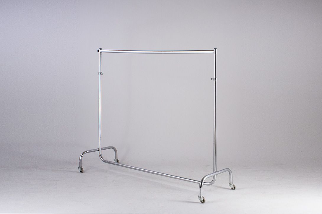 Foto Adjustable Chrome Wardrobe ​h150x180x62