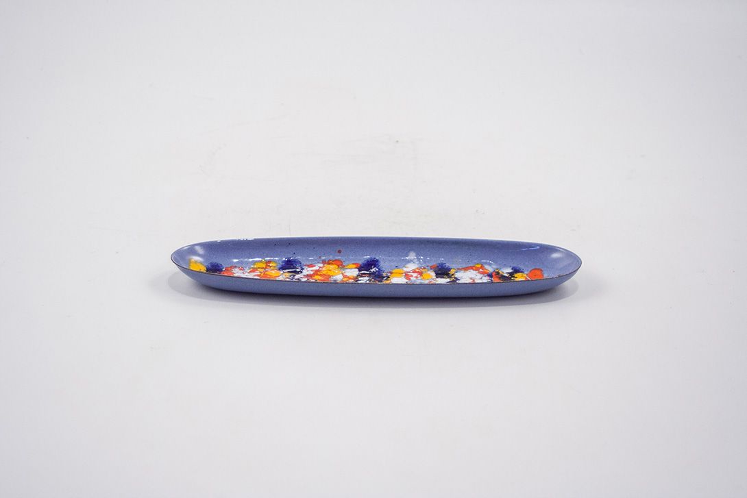 Foto Long Colorful Metal Bowl