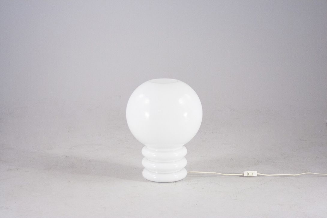 Foto White Glass Bulb Table Lamp Italy 1968 ​h46