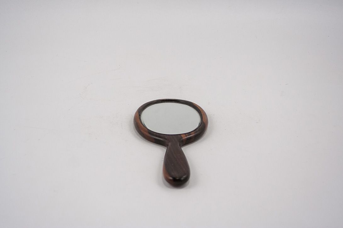 Foto Wooden Hand Mirror h26x9