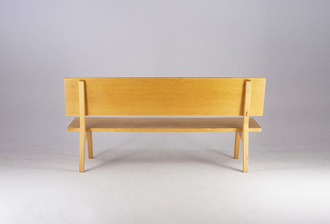 Foto Massive Wooden Church Bench 1950 h94x200x60