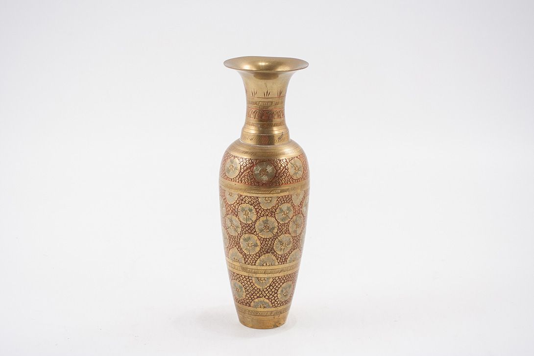 Foto Oriental Vase with Flower Images ​h23