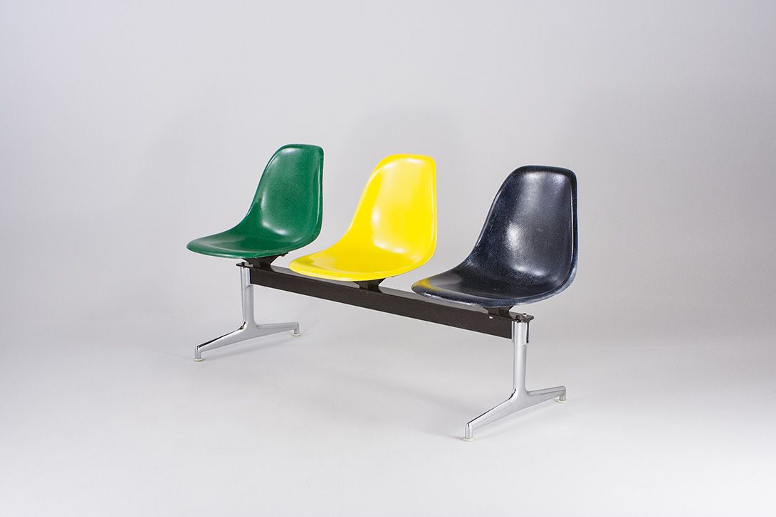 Foto Eames Three-Seater Bench, Seat Colors Variable L165cm