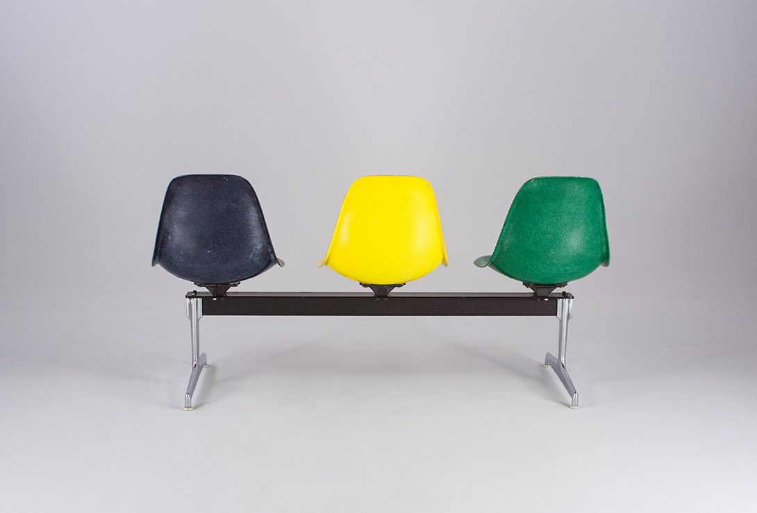 Foto Eames Three-Seater Bench, Seat Colors Variable L165cm
