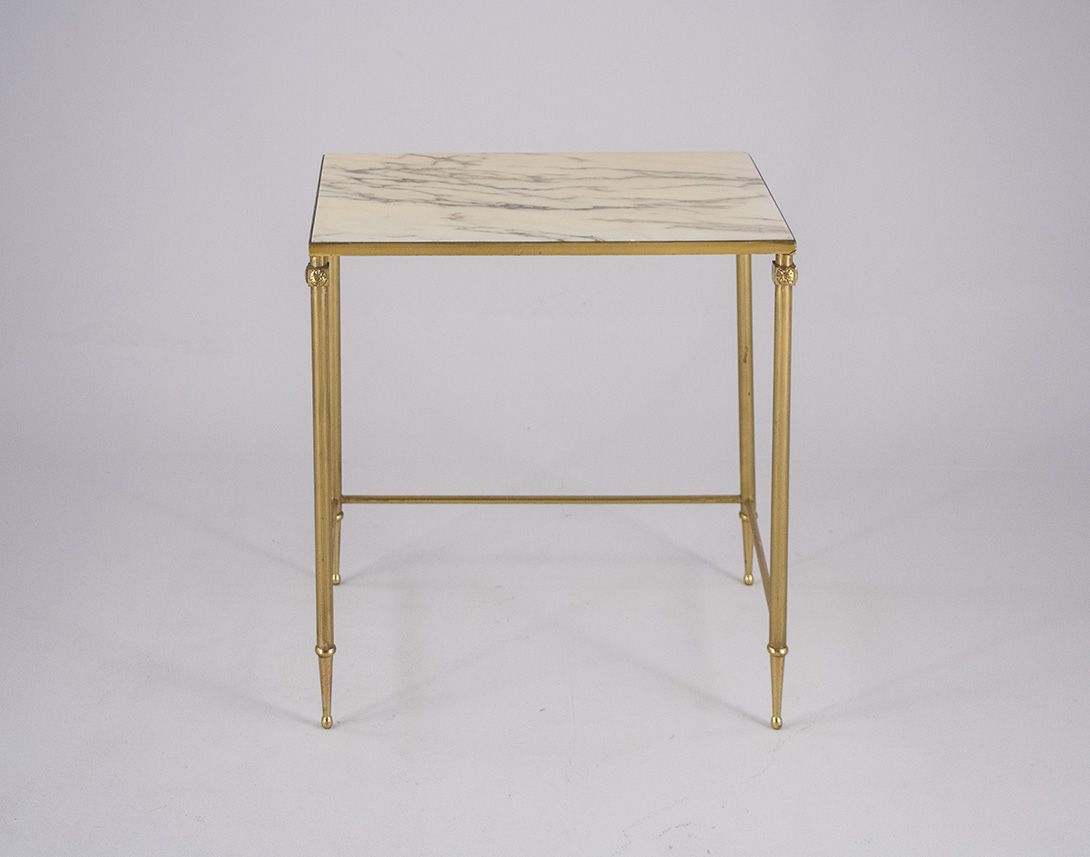Foto Set of Marble and Brass Nesting Tables Paris 1959 ​h56x40x52