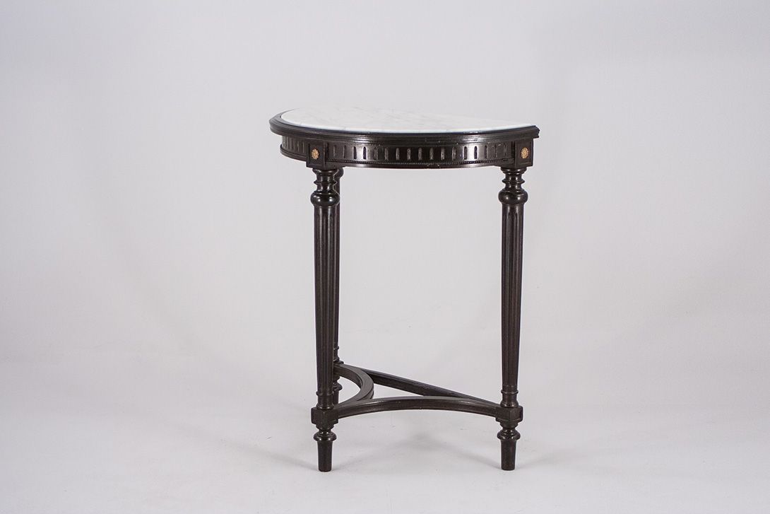 Foto Console with Marble Surface h75x65x35