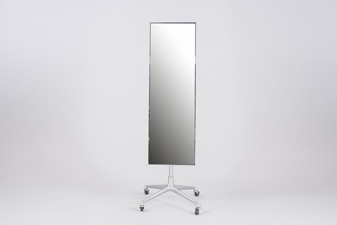 Foto Vitra Mirror on Wheels h160x70