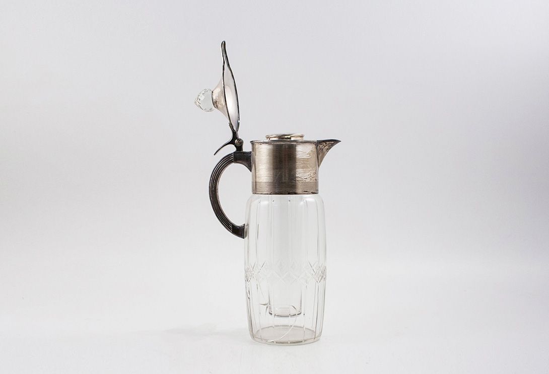 Foto Water Jug with Metal Top