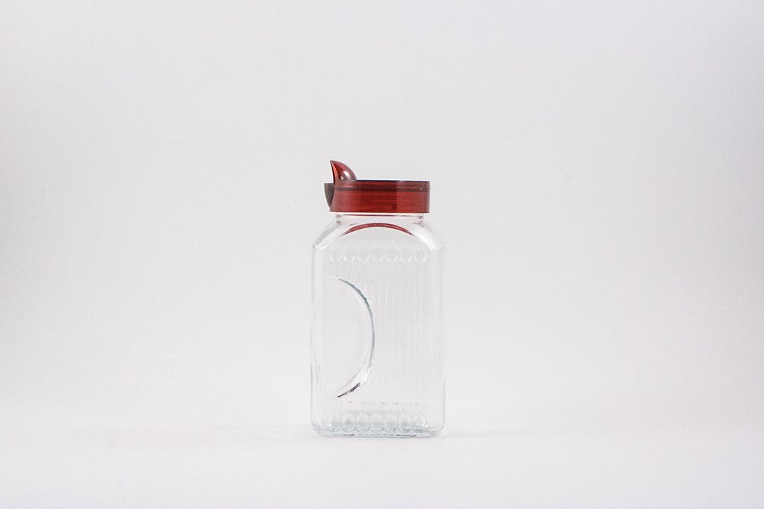 Foto Glass Box with Red Cover