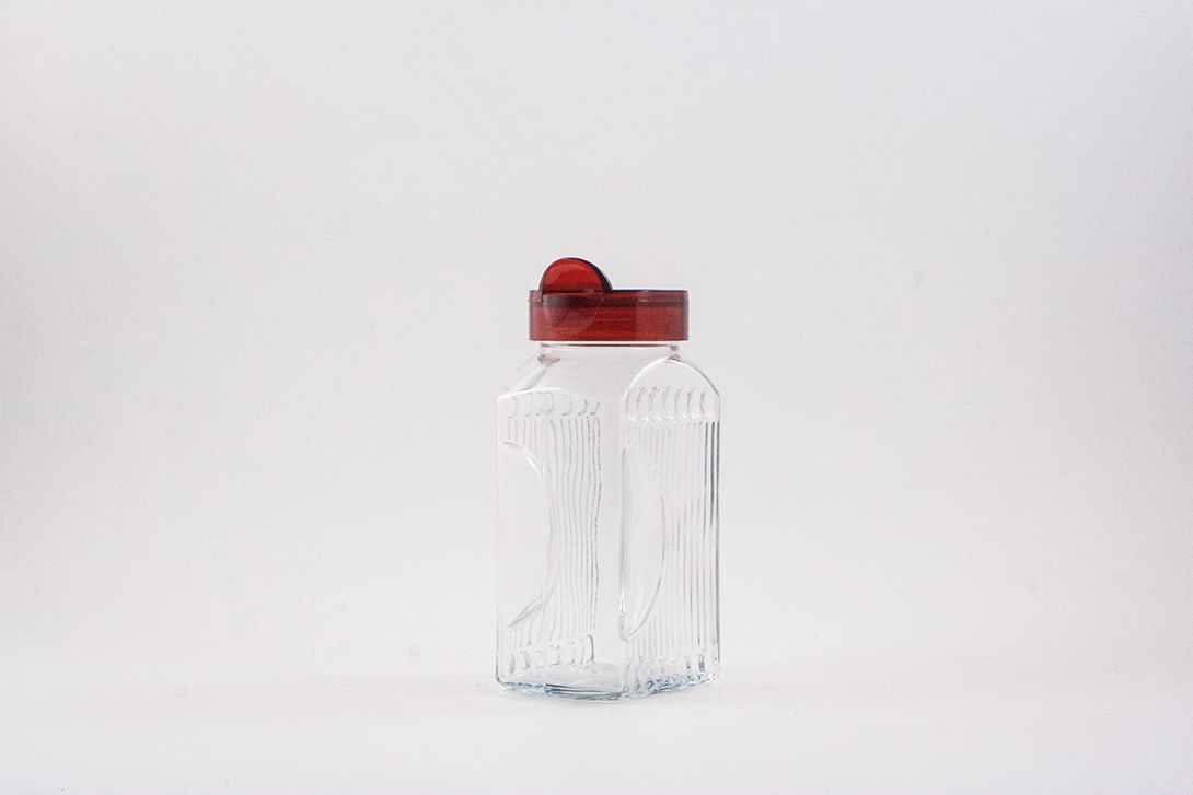 Foto Glass Box with Red Cover