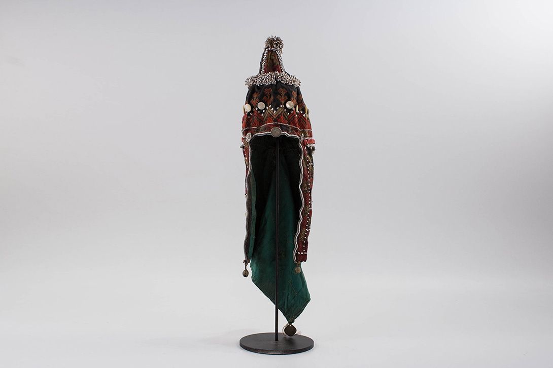 Foto Traditional Mongolian Costume Hat h60x20