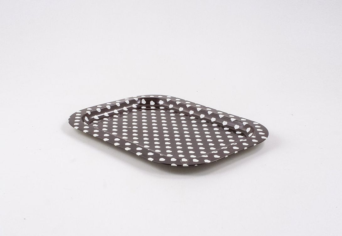 Foto Brown Serving Tray with white Hearts